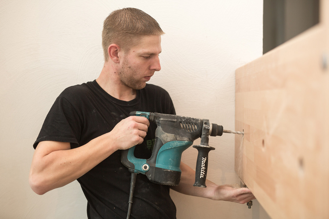 Handwerkliches Geschick ist auch bei der Reparatur gefragt