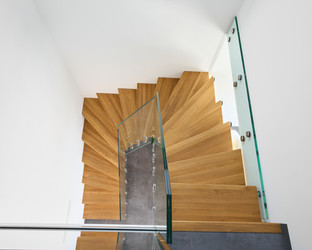 1/2 gewendelte Treppe